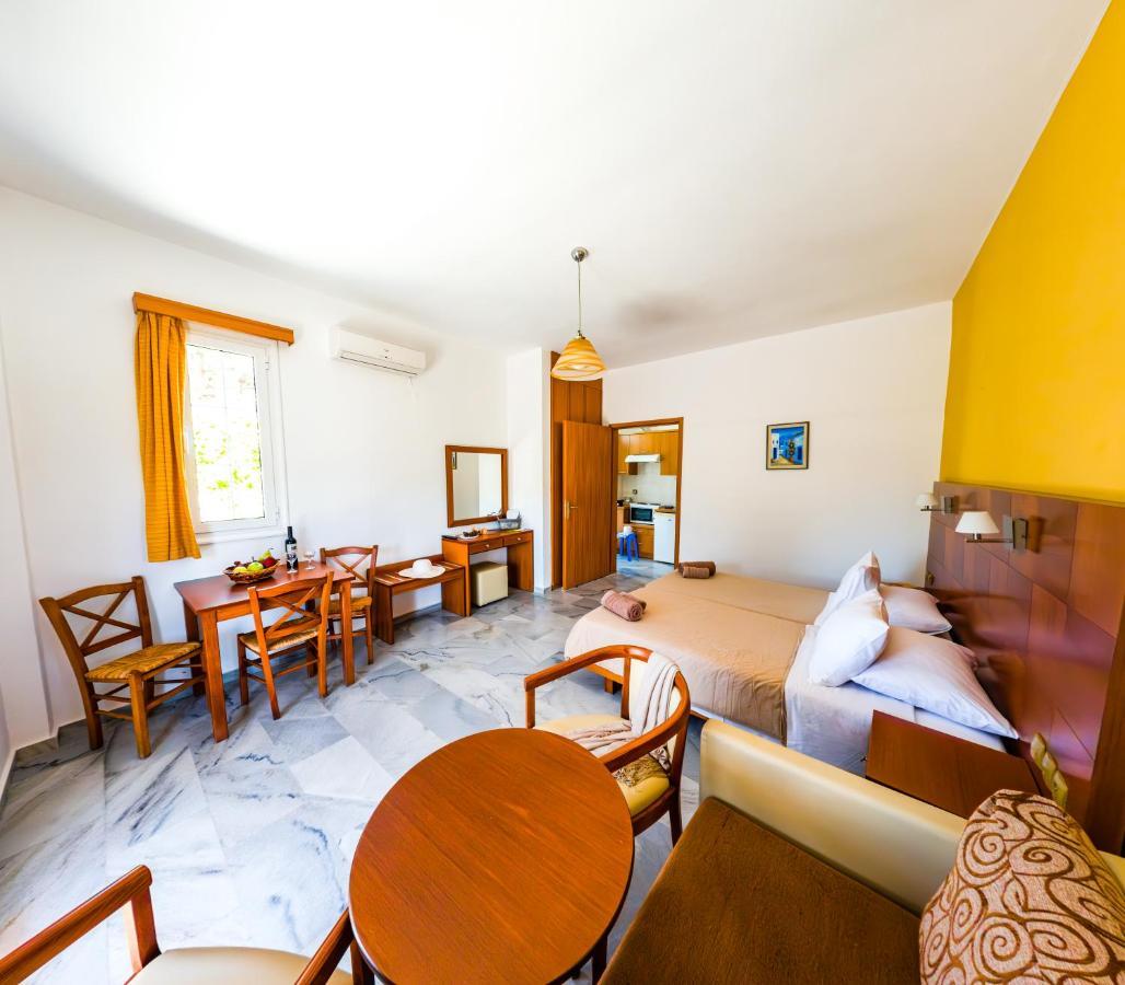 Anna Ageliki Aparthotel Damnoni Ngoại thất bức ảnh