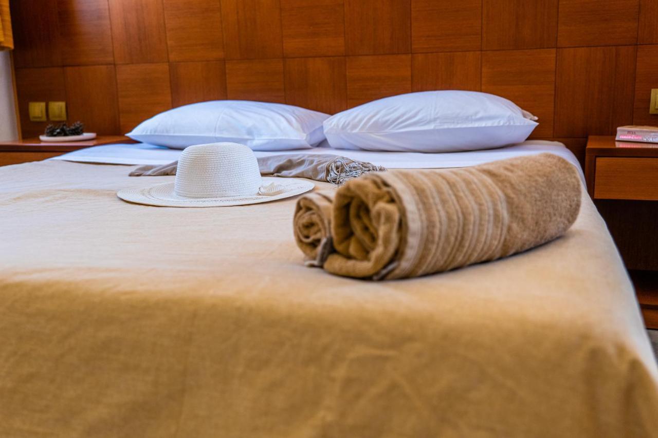 Anna Ageliki Aparthotel Damnoni Ngoại thất bức ảnh